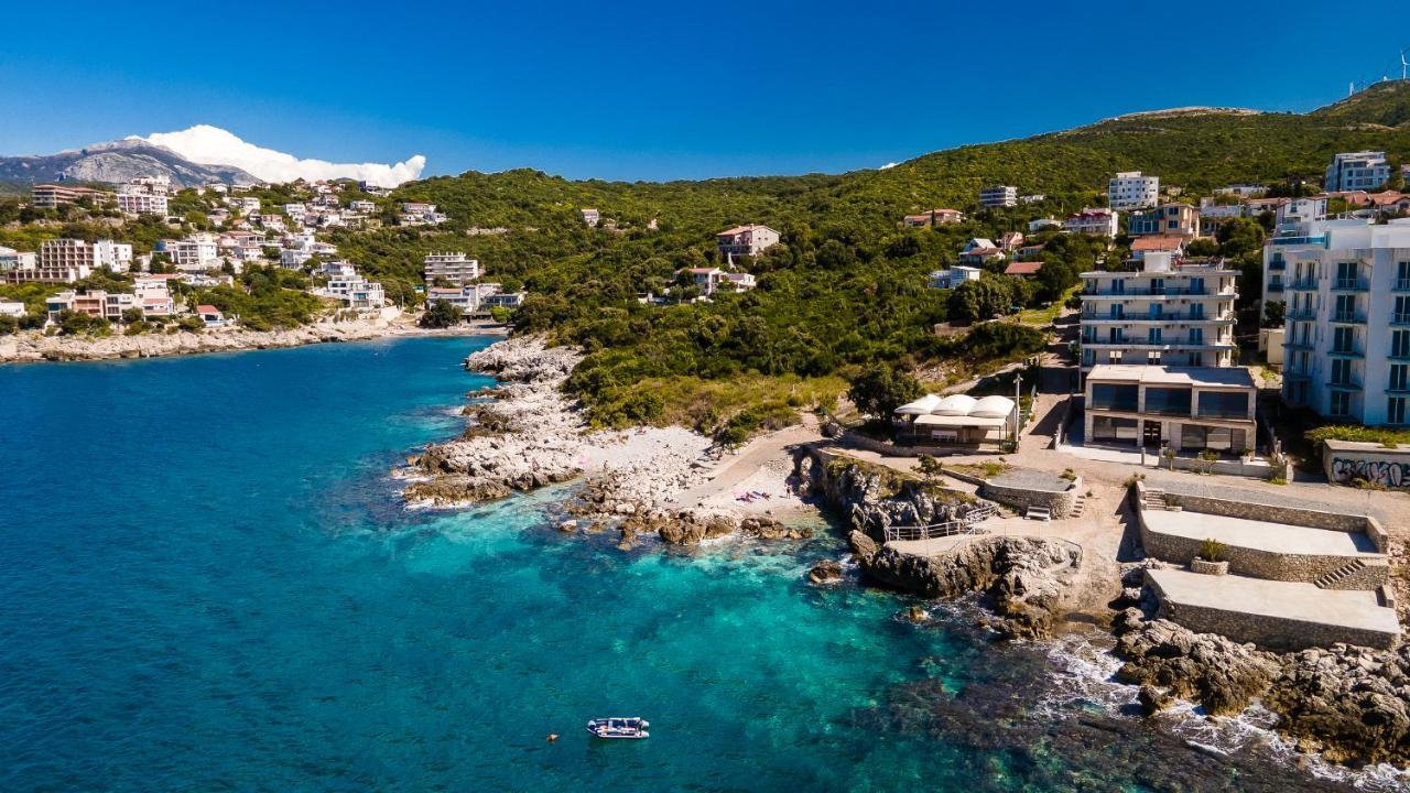 Open Sea Apartments Utjeha Bagian luar foto