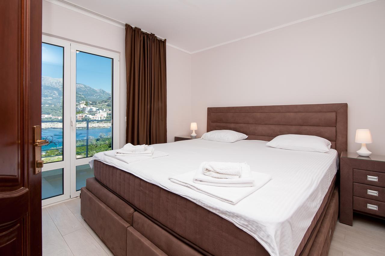 Open Sea Apartments Utjeha Bagian luar foto